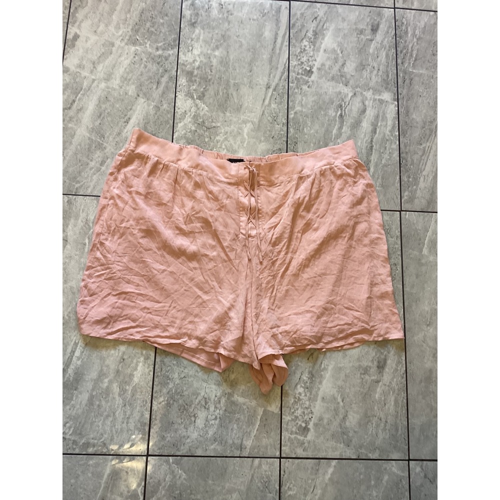 Torrid Peach Lace Up Front Crepe Plus Size Shorts - Size 5X - Picture 1 of 6